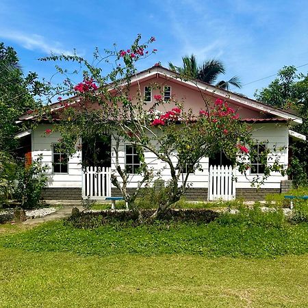 Kapal Terbang Guest House Langkawi Pantai Cenang  Exterior photo