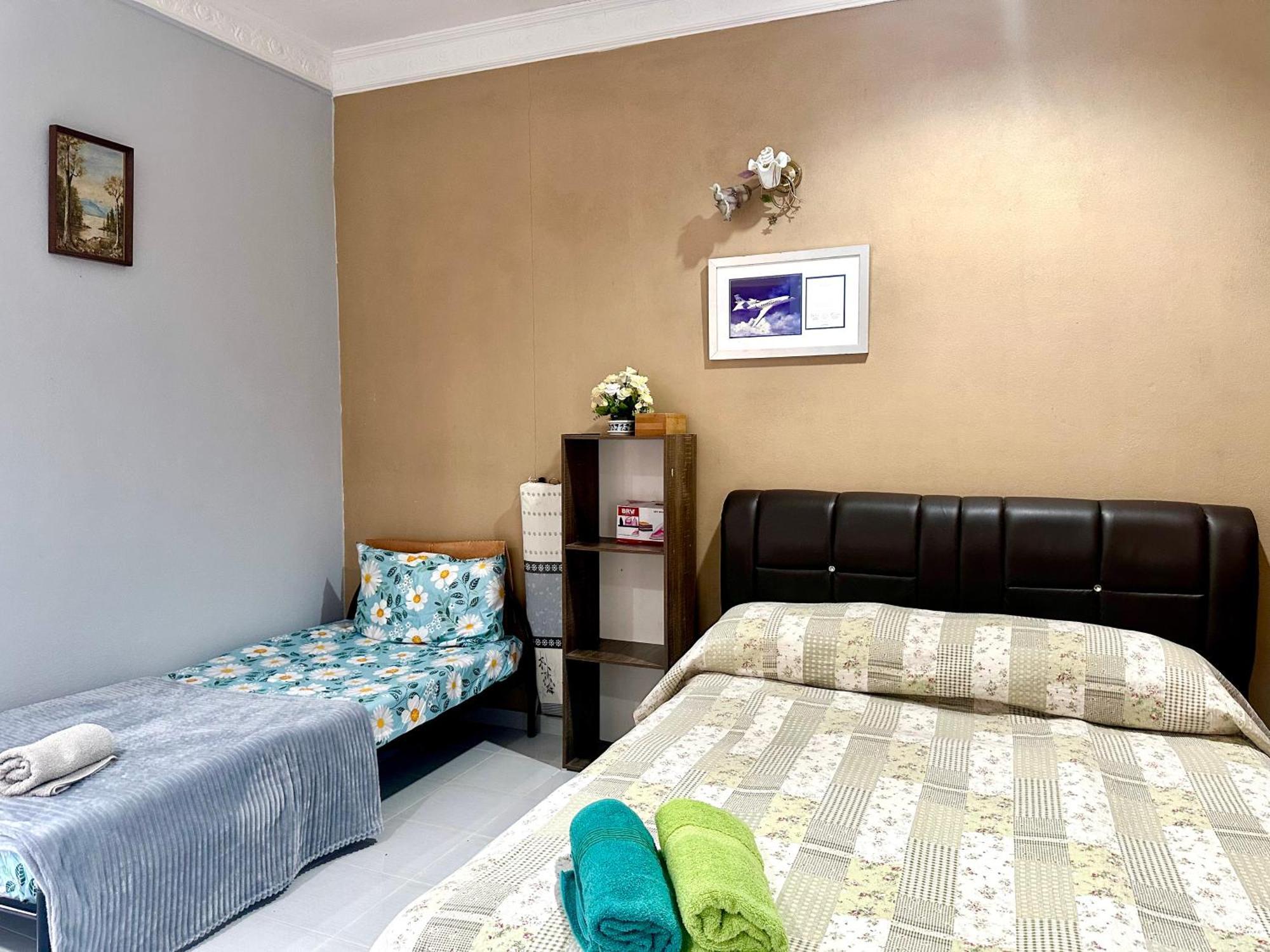 Kapal Terbang Guest House Langkawi Pantai Cenang  Room photo